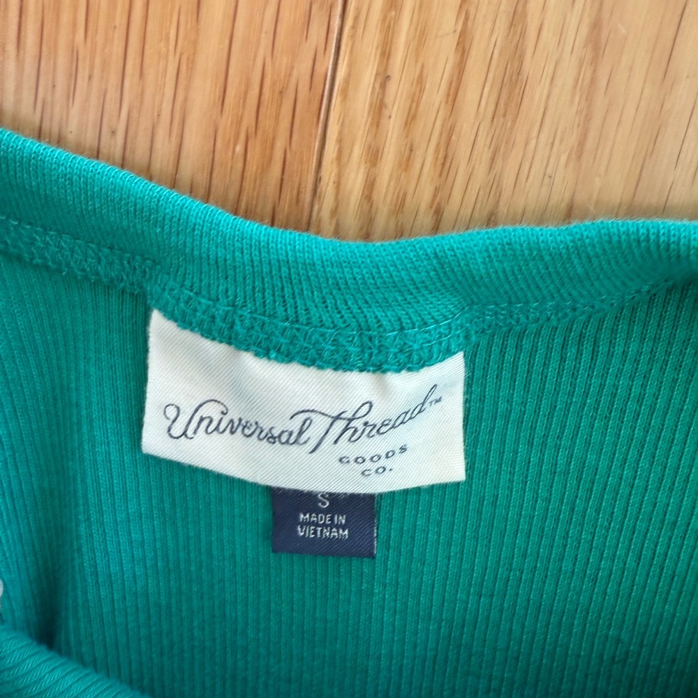 Universal Thread Green Ribbed Maxi - Picture 2 of 2
